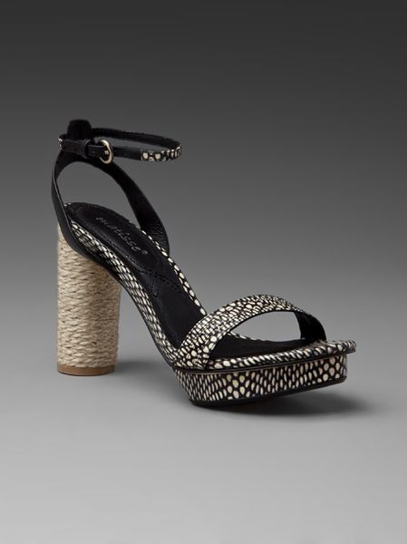 Matisse Carmen Sandal in Black (black python) - Lyst