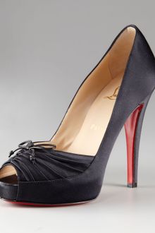 Christian Louboutin Very Pli Ruched Platform Pump - Lyst