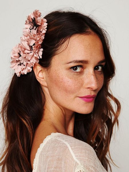 Free People Anemone Hairclip in Pink (dusty rose) - Lyst