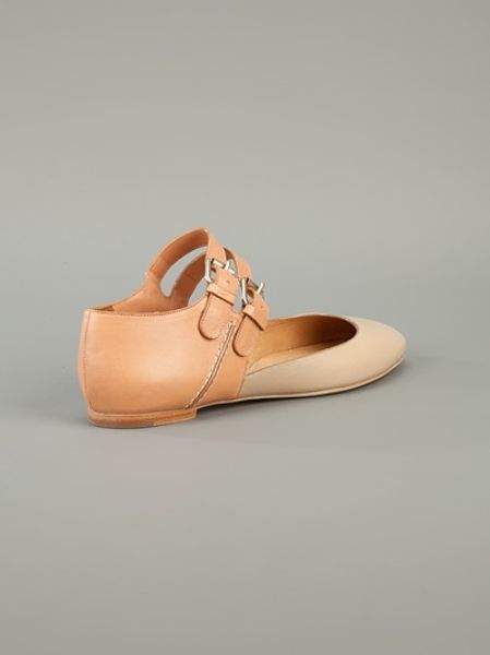 nude ballet pumps
