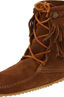 Minnetonka Womens Ankle Hi Tramper Boot - Lyst