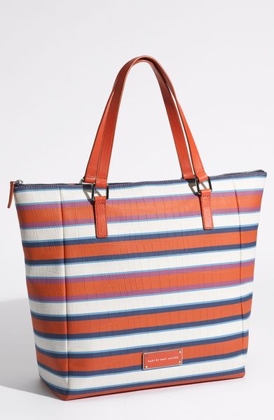 Marc By Marc Jacobs Take Me Tote in Red (coral red multi) - Lyst