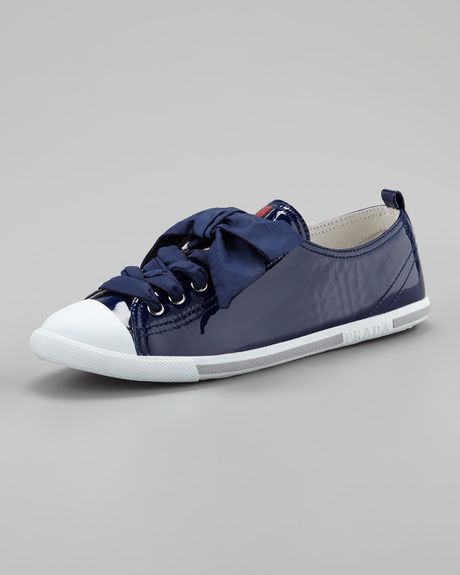 navy patent trainers