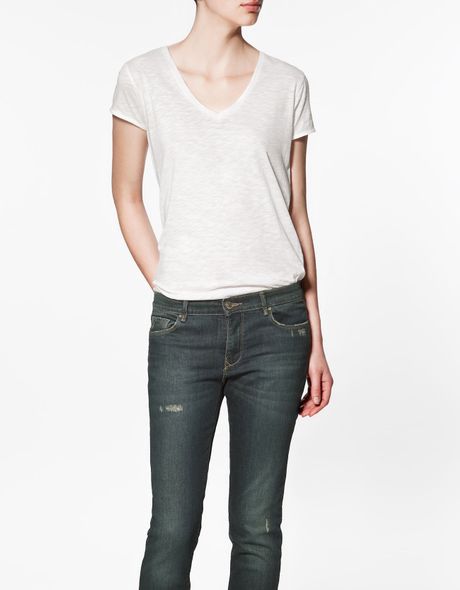 Zara Basic V-Neck T-shirt in White - Lyst