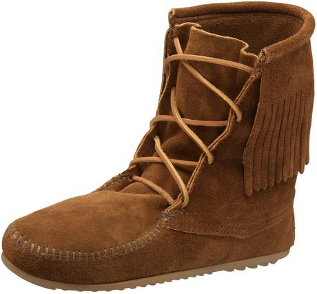Minnetonka Womens Tramper Ankle Hi Boot in Brown - Lyst