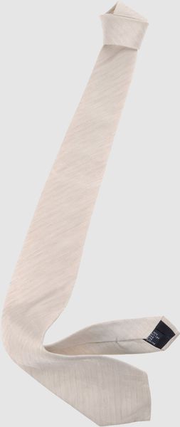  Tie 