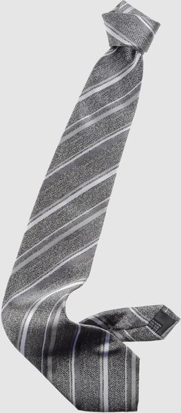  Tie 