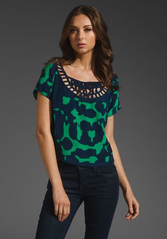  Inset T in Amazon Green/faded Navy Ink Spot 