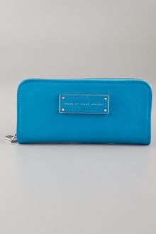 Marc By Marc Jacobs Too Hot To Handle Slim Zip Around Wallet - Lyst