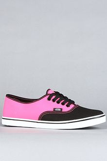 Vans The Authentic Lo Pro Sneaker in Neon Pink - Lyst
