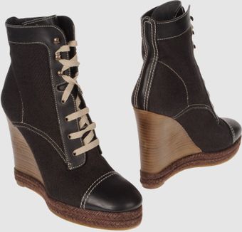 Chloé Ankle Boots - Lyst