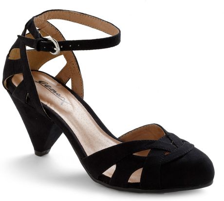 Modcloth Black Currant Scones Heel in Black - Lyst