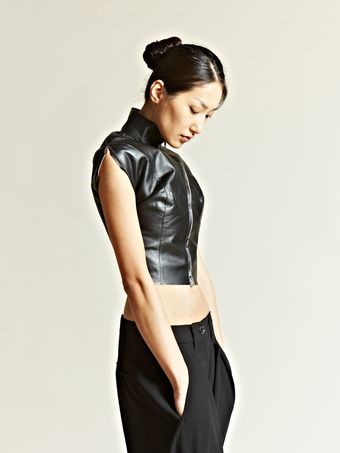  Defile Womens Cropped Leather Gilet 