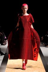 Comme Des Garçons Fall 2012 Runway Look 38