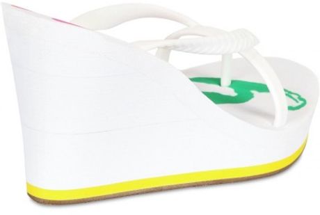 Juicy Couture 40mm Rubber Thong Flip Flop Wedges in White | Lyst