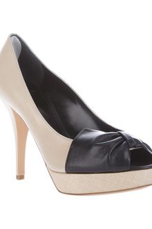 Moschino Cheap & Chic Bow Detail Pump - Lyst