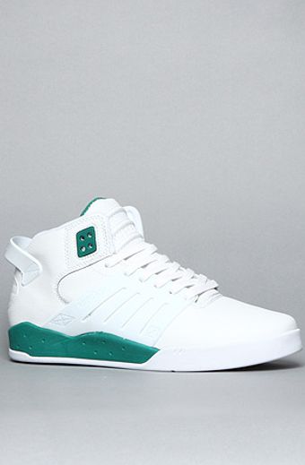 Supra The Skytop Iii Sneaker in White Tumbled Action Leather & Emerald Green - Lyst
