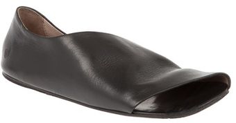  Slipon Sandal 