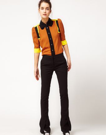  Trousers With Fluted Hem Detail 