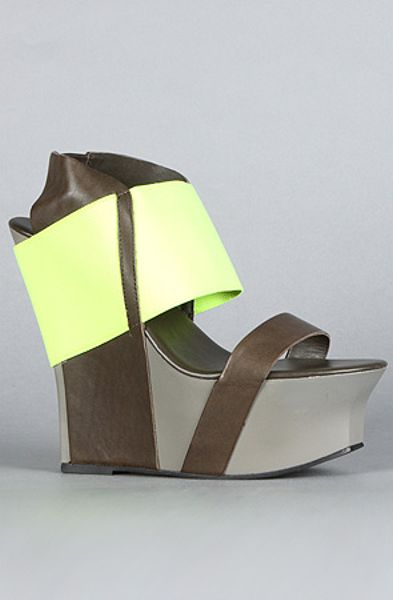 United Nude The Geisha Hi Shoe in Neon Yellow in Yellow - Lyst