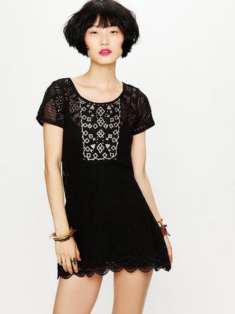  Tribal Lace Tunic 
