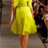 Oscar De La Renta Dakota Brushed Leather Wedge Sandals in Green (chartreuse) - Lyst