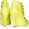 Oscar De La Renta Dakota Brushed Leather Wedge Sandals in Green (chartreuse) - Lyst