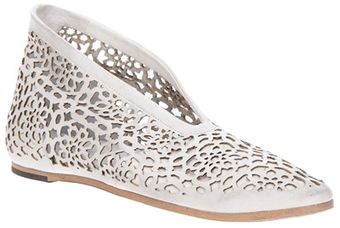  Cutout Leather Shoe 