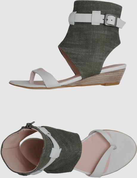 Si By Sinela Wedge Sandals in Green - Lyst