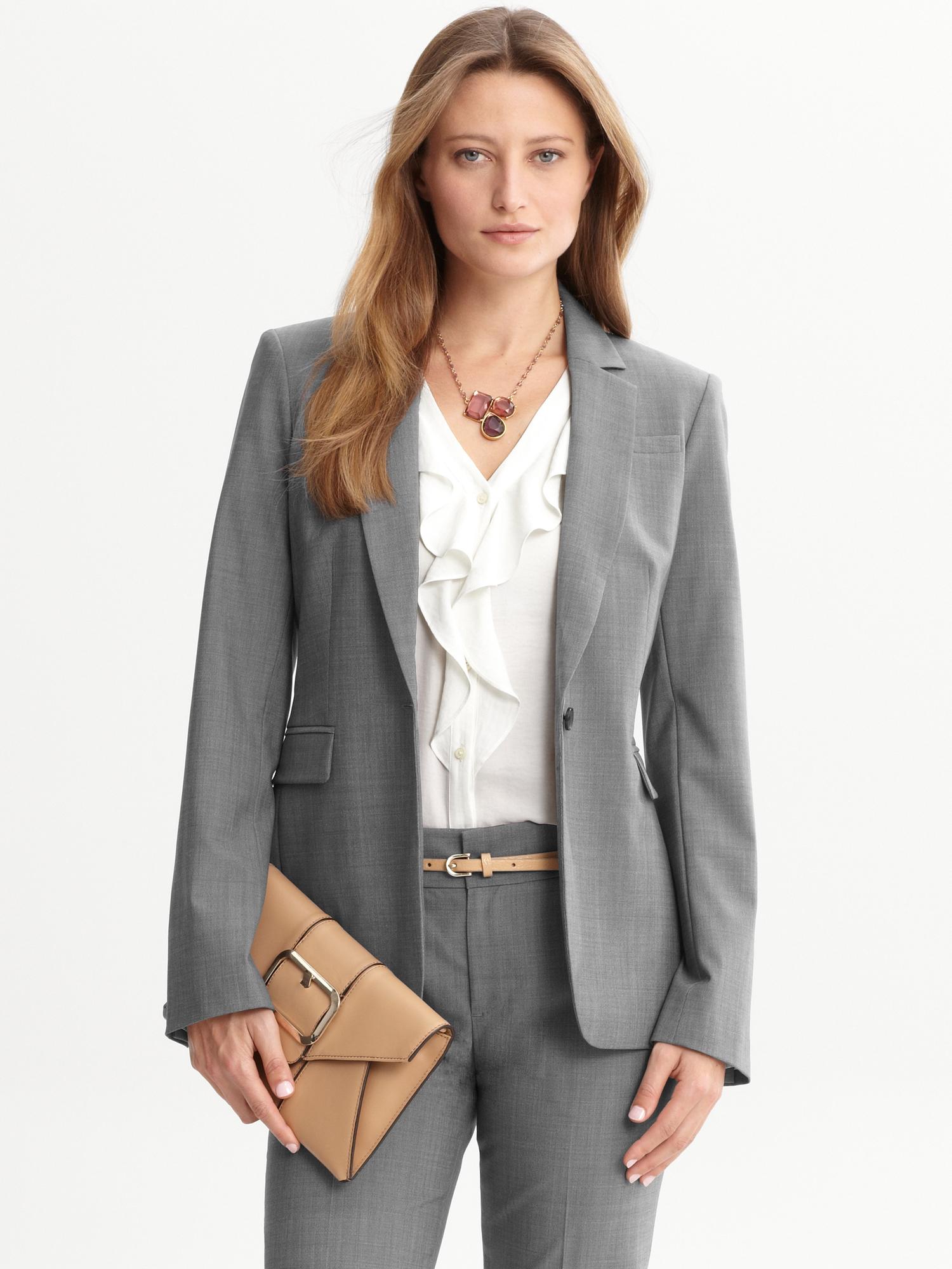 Banana Republic Classic Charcoal Lightweight Wool Blazer in Gray