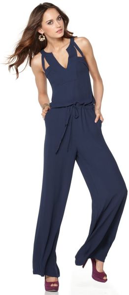 Bcbgmaxazria Calhoun Sleeveless Cutout Shoulder Wide Leg in Gray - Lyst