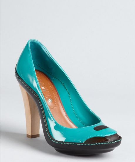 Celine Lagoon Patent Leather Cutout Pumps in Blue (lagoon) - Lyst