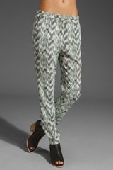 By Zoé Colette Pant