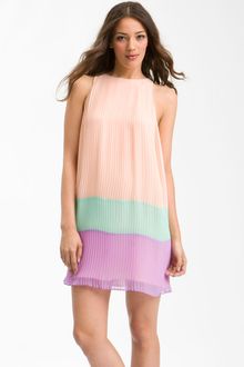 Donna Morgan Pleated Colorblock Shift Dress - Lyst