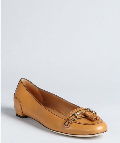 Gucci New Banana Leather Emily Tassel Loafers in Beige (tan) - Lyst