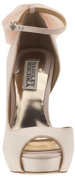 badgley mischka blush heels