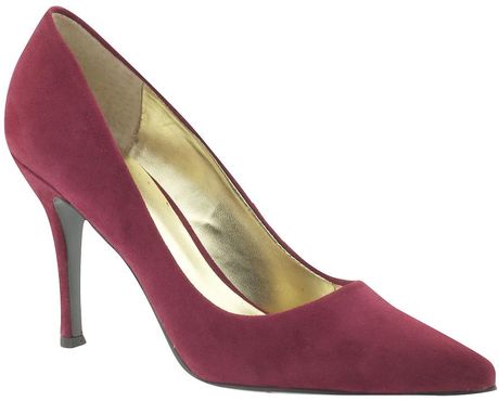 Nine West Flax Pumps in Red (dark red) - Lyst