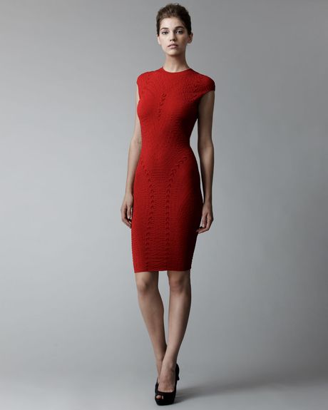 Alexander Mcqueen Patterned Knit Sheath Dress in Red (rasebr) - Lyst