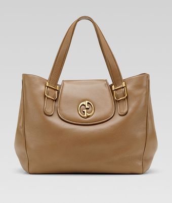  Medium Tote 