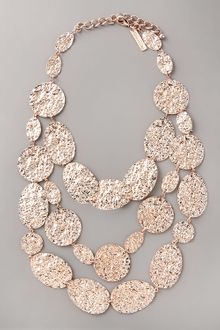Oscar de la Renta Hammered Disc Necklace - Lyst