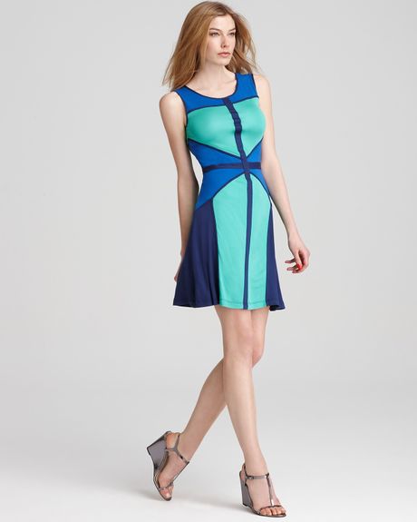 Bcbgmaxazria Dress Colette Color Block Jersey in Blue (light kelly green combo) - Lyst