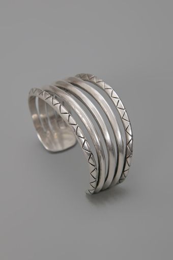  Etched Cuff White Gold 