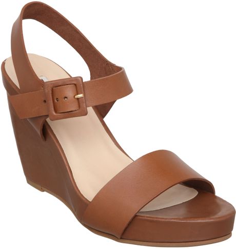 dune tan wedges