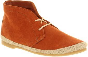  Navigate Tan Suede 