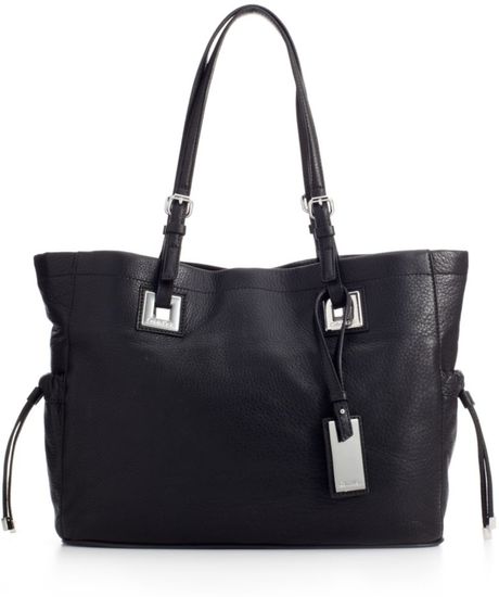 Calvin Klein Exclusive Leather Tote in Black - Lyst