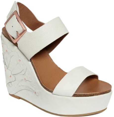 Lucky Brand Stillwater Studded Wedges in White (chalk) | Lyst