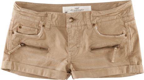 H&m Shorts in Beige - Lyst
