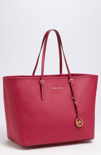  Medium Travel Tote 