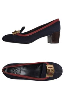 Tory Burch Closedtoe Slipons - Lyst