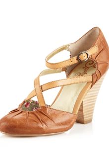 Seychelles Dolley Anklestrap Pump Whiskey - Lyst